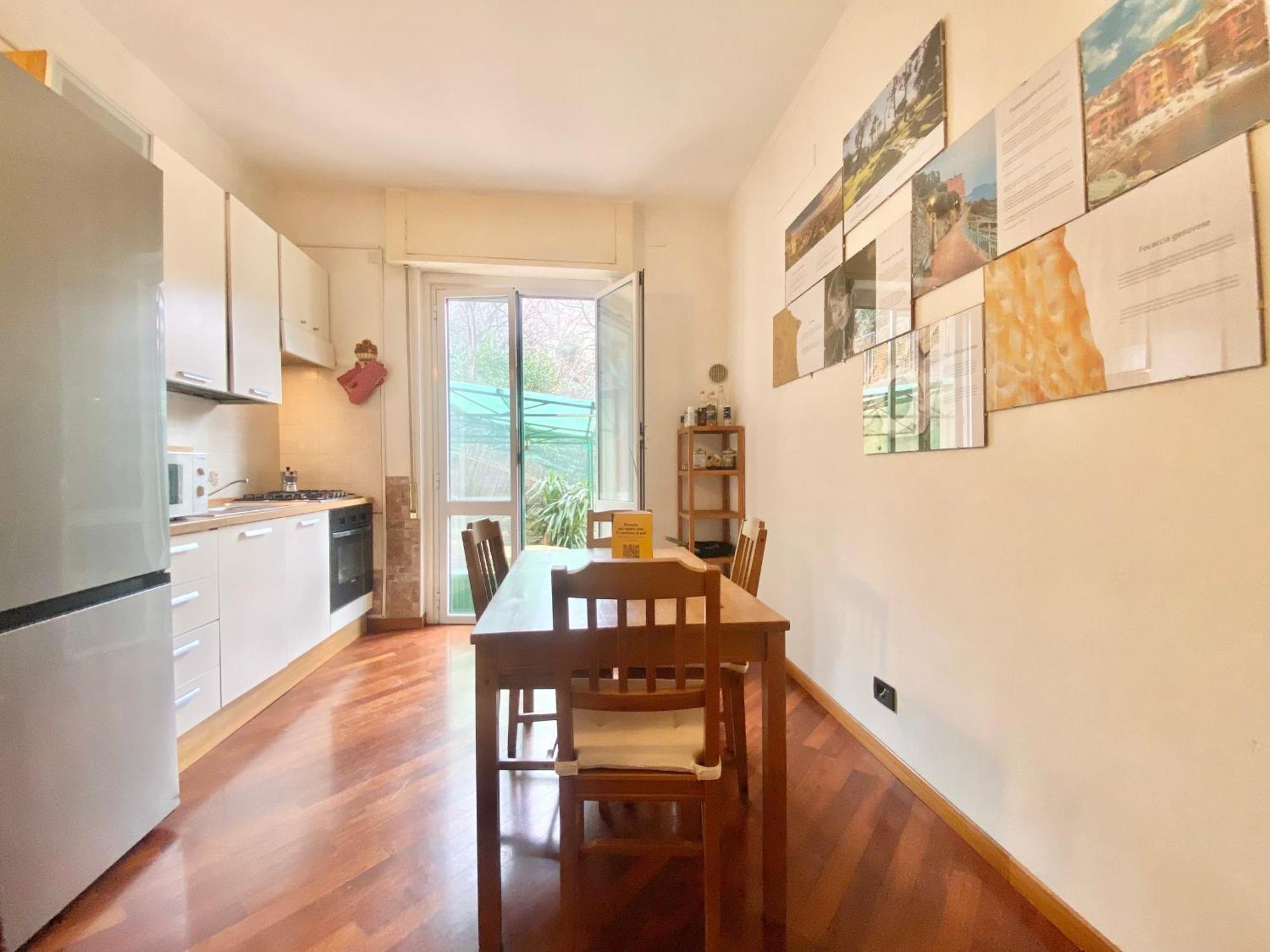 Ferienwohnung Casaviva - Bilo With Patio In Genova San Teodoro Exterior foto